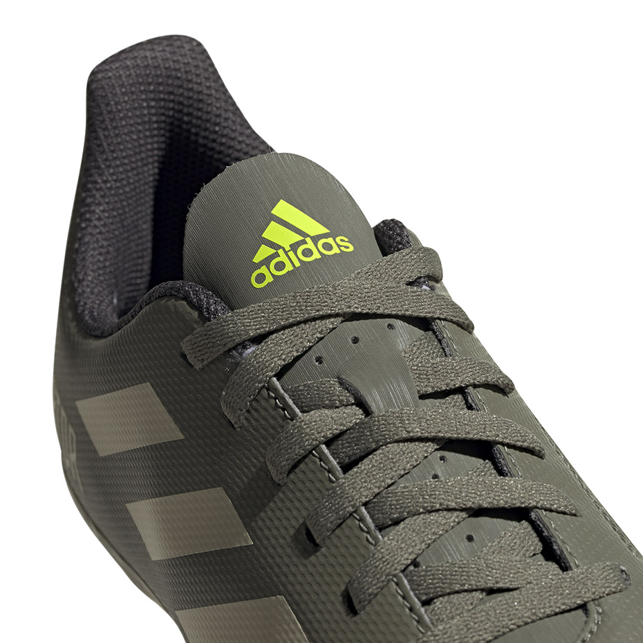 Buty piłkarskie adidas Predator 19.4 FxG JR EF8221 - obrazek 4