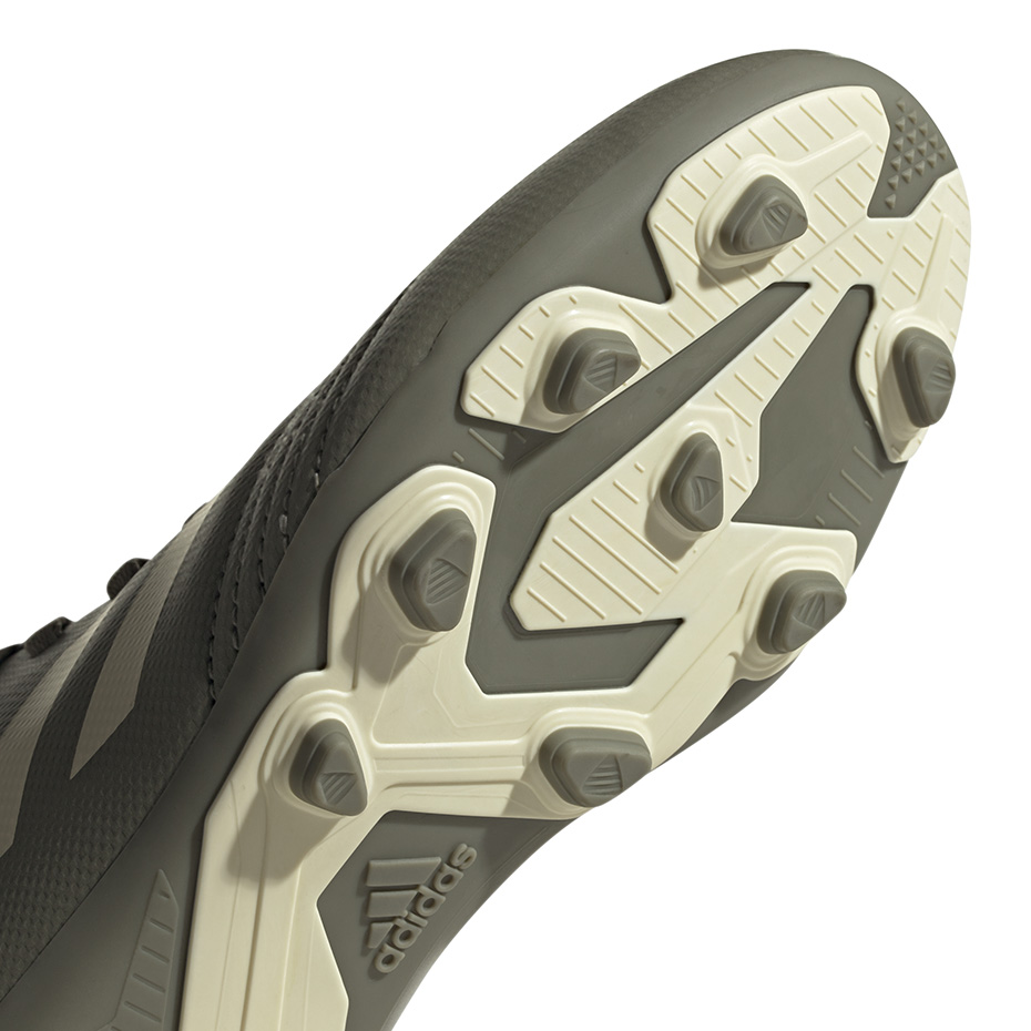 Buty piłkarskie adidas Predator 19.4 FxG JR EF8221 - obrazek 6