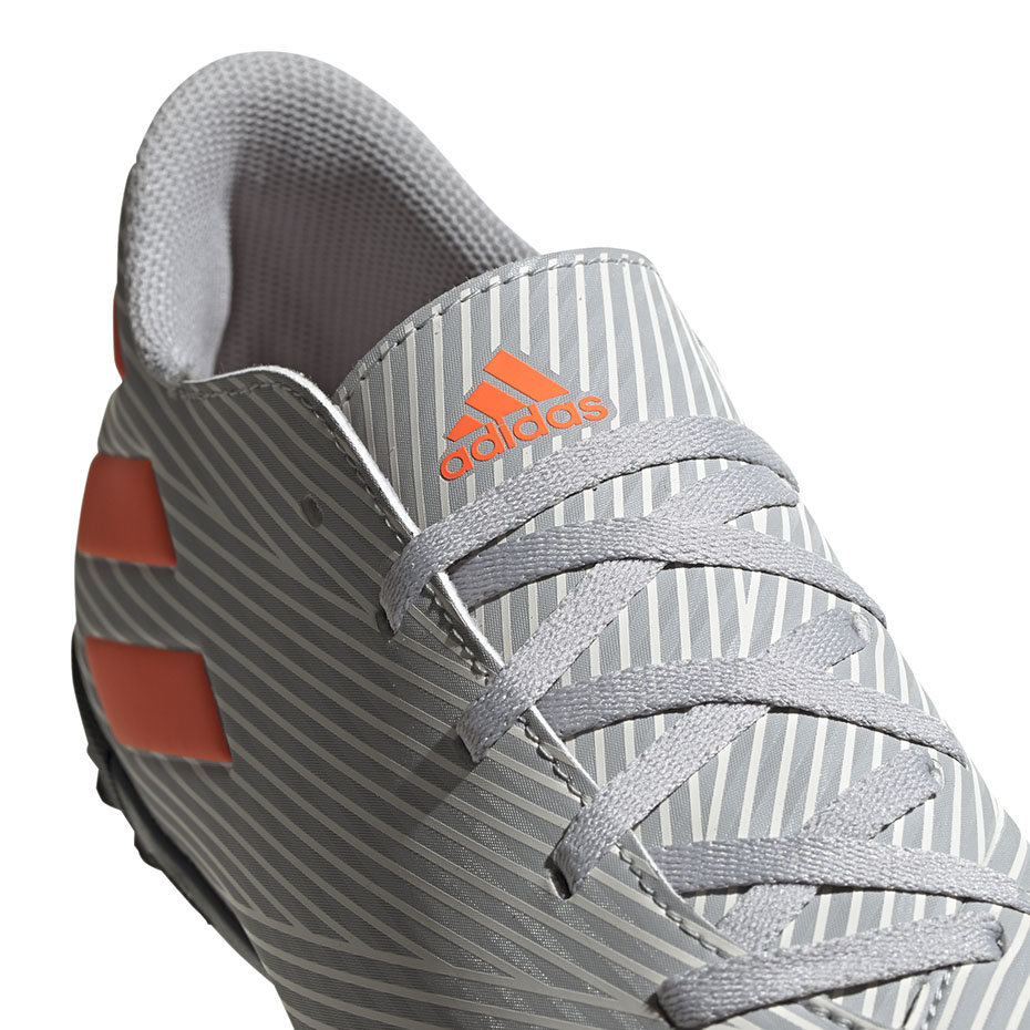 Buty piłkarskie adidas Nemeziz 19.4 TF szare EF8294 - obrazek 4