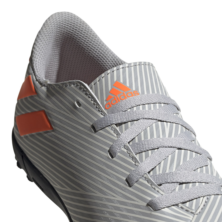 Buty piłkarskie adidas Nemeziz 19.4 TF JR szare EF8306 - obrazek 4