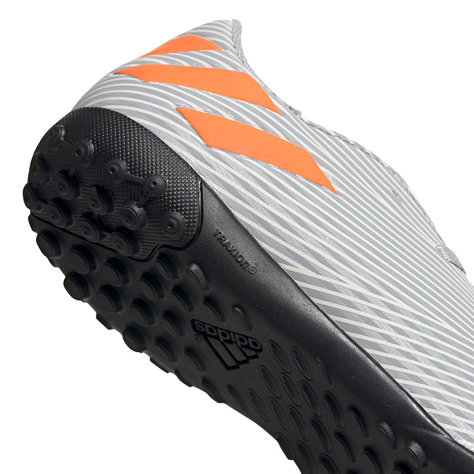 Buty piłkarskie adidas Nemeziz 19.4 TF JR szare EF8306 - obrazek 5