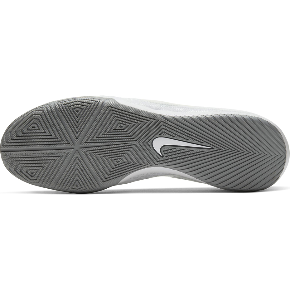 Buty piłkarskie Nike Phantom Venom Academy IC AO0570 100 - obrazek 6
