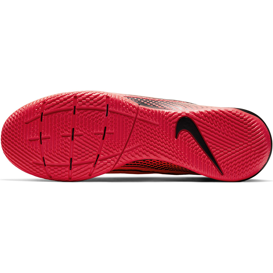 Buty piłkarskie Nike Mercurial Superfly 7 Academy IC AT7975 606 - obrazek 7