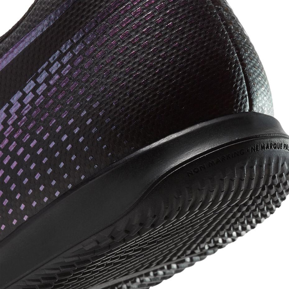 Buty piłkarskie Nike Mercurial Vapor 13 Club IC AT7997 010 - obrazek 3