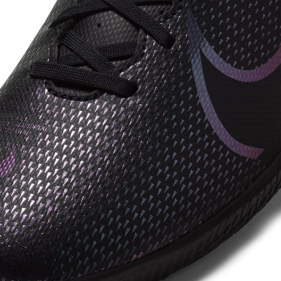 Buty piłkarskie Nike Mercurial Vapor 13 Club IC AT7997 010 - obrazek 4
