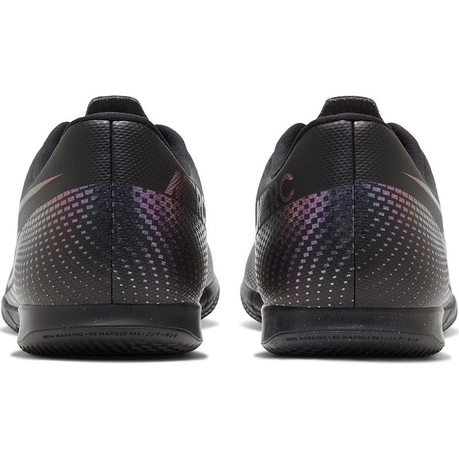 Buty piłkarskie Nike Mercurial Vapor 13 Club IC AT7997 010 - obrazek 8