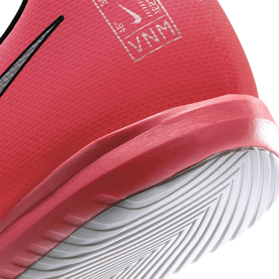 Buty piłkarskie Nike Phantom Venom Academy IC AO0570 606 - obrazek 7