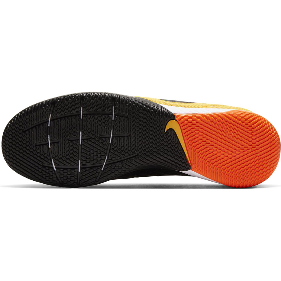 Buty piłkarskie Nike Tiempo React Legend 8 Pro IC AT6134 008 - obrazek 6