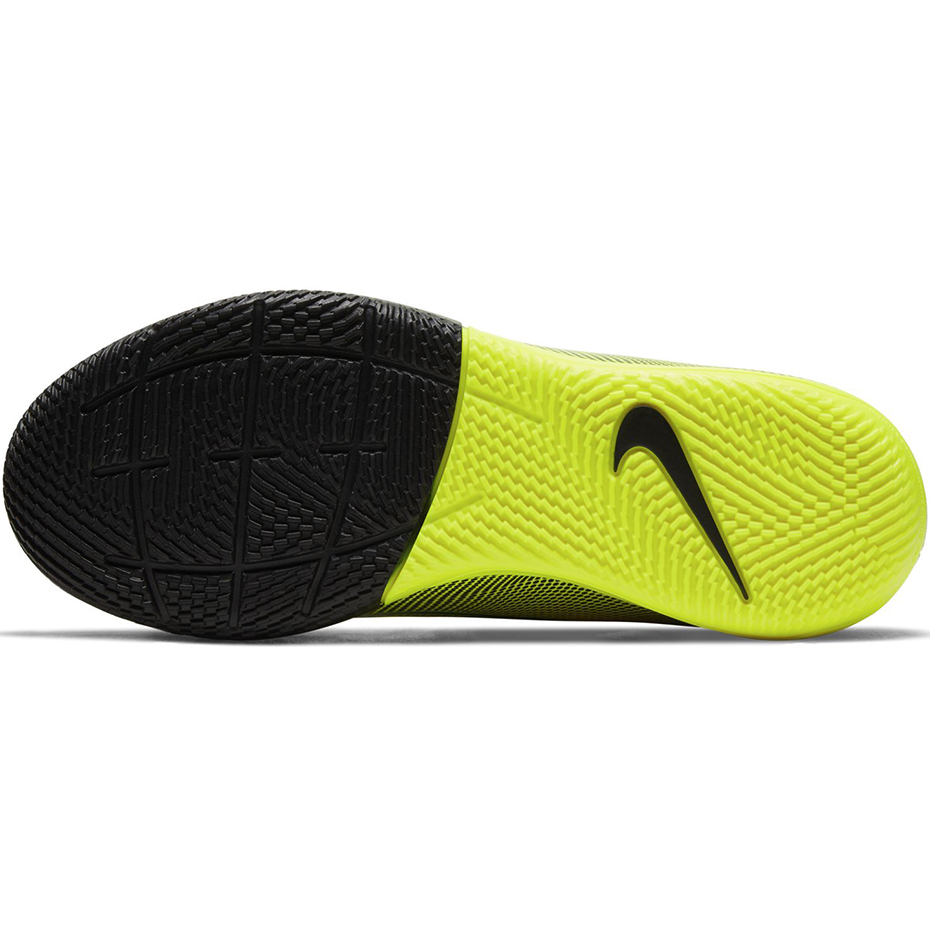 Buty piłkarskie Nike Mercurial Superfly 7 Academy MDS IC JUNIOR BQ5529 703 - obrazek 8