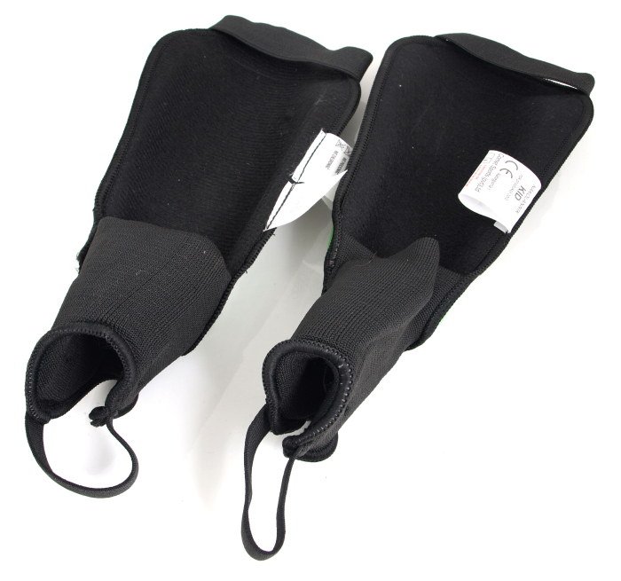 Ochraniacze piłkarskie SMJ KID Junior 20,5cm - obrazek 2