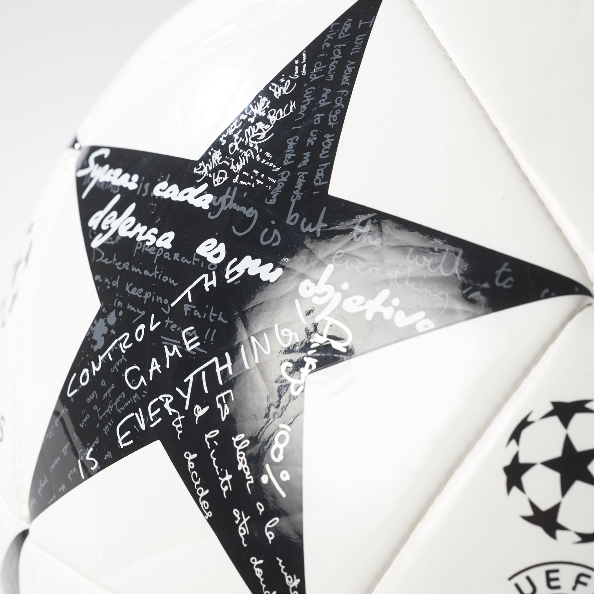 PIŁKA NOŻNA adidas FINALE 16 JUVENTUS CAPITANO roz 5 /AP0392 - obrazek 3