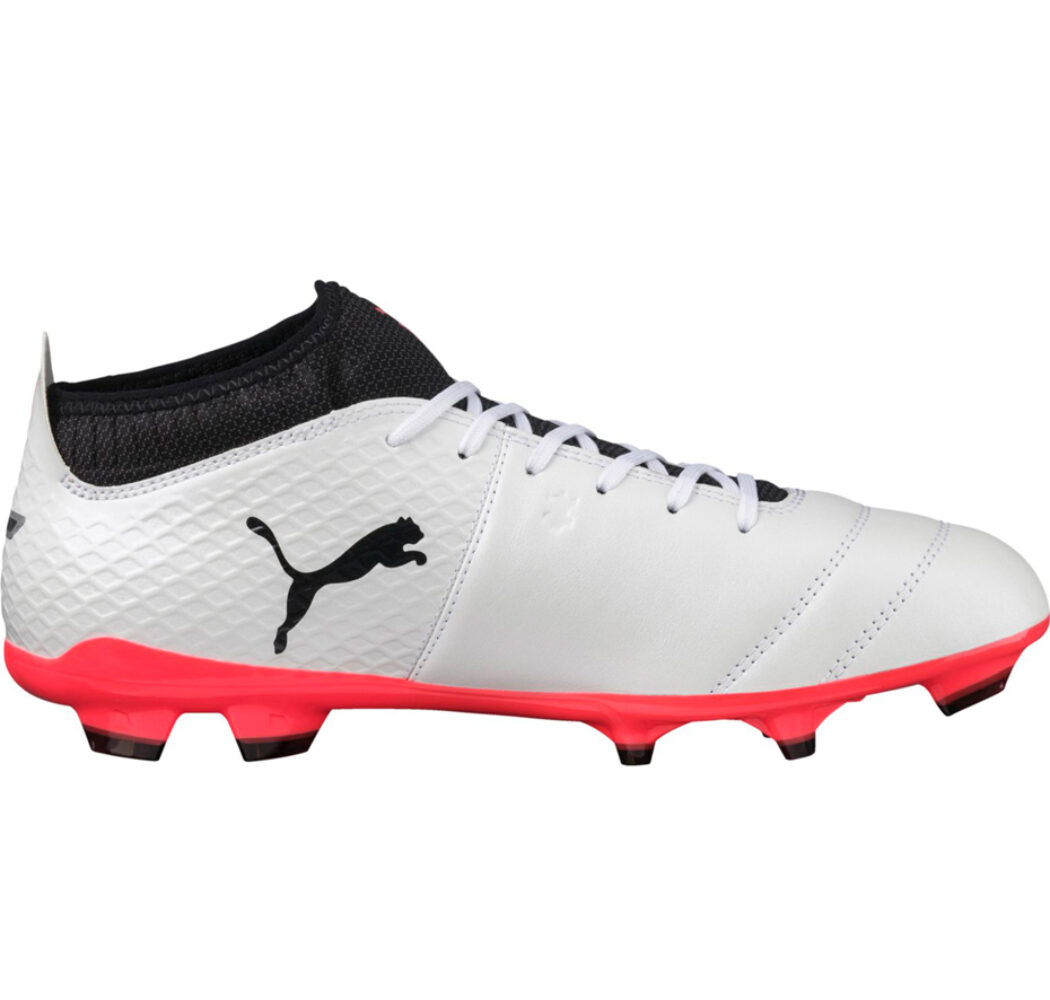 Buty piłkarskie Puma ONE 17.2  FG 104068 01