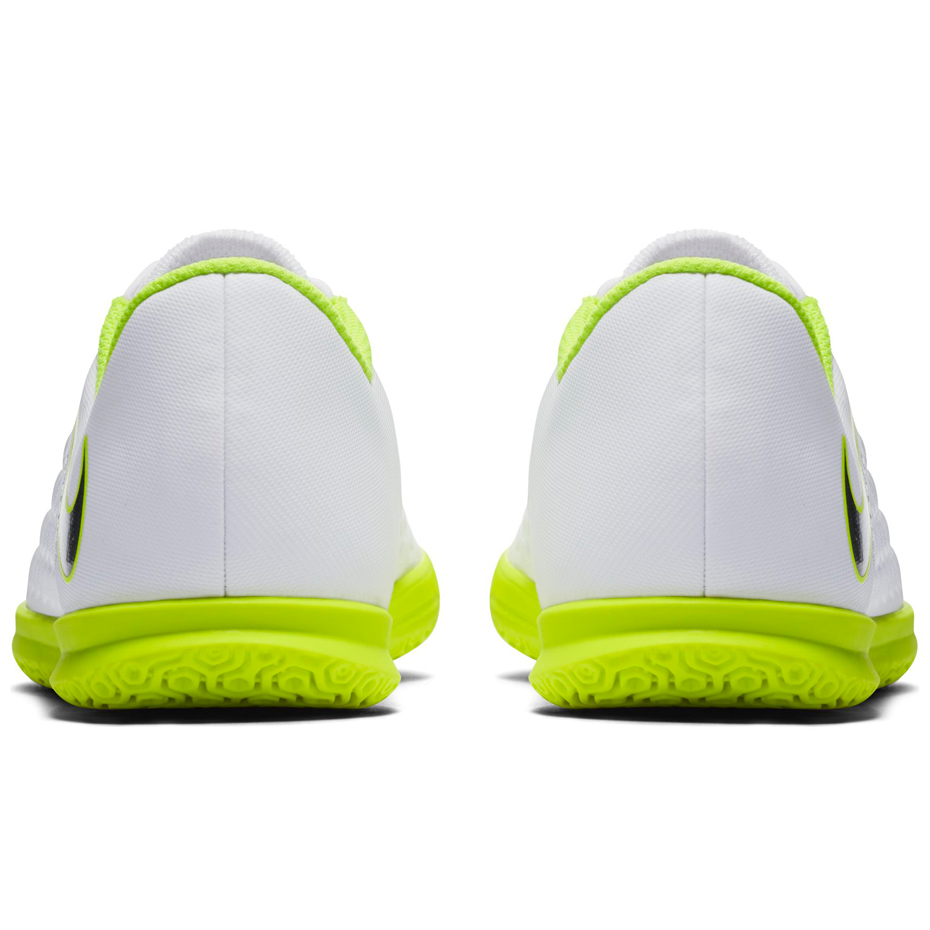 Buty piłkarskie Nike Hypervenom Phantom X 3 Club IC JR AJ3789 107 - obrazek 6
