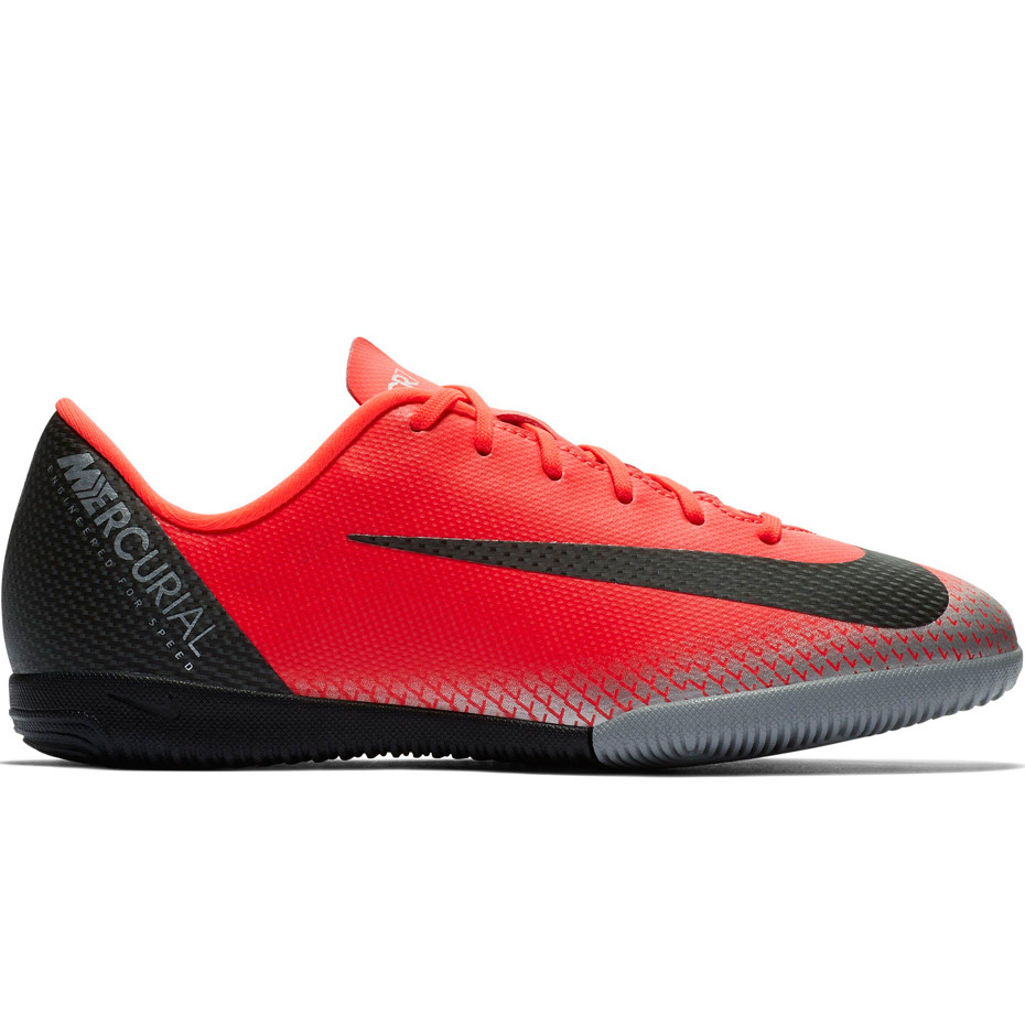 Buty piłkarskie Nike Mercurial Vapor X 12 Academy GS CR7 IC JR AJ3099 600
