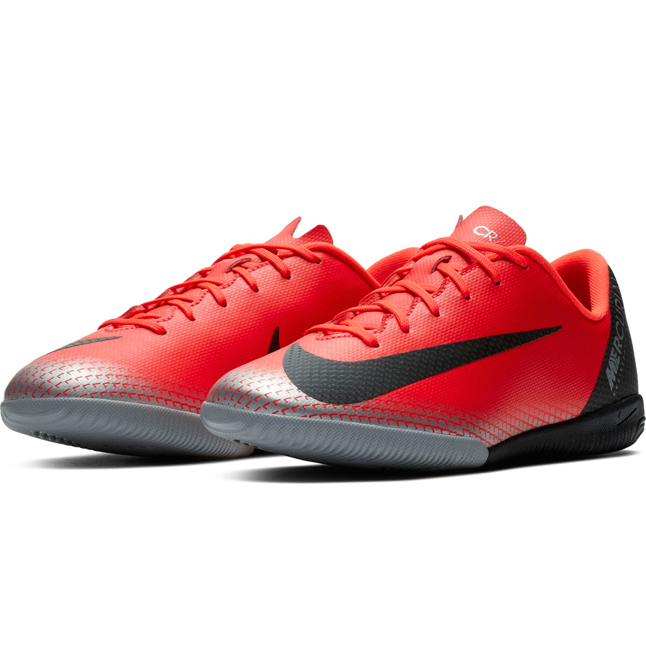Buty piłkarskie Nike Mercurial Vapor X 12 Academy GS CR7 IC JR AJ3099 600 - obrazek 4