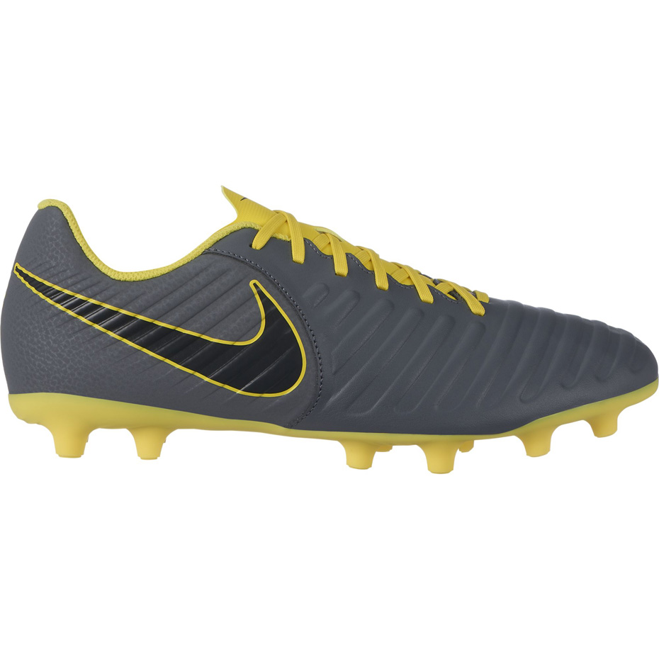 Buty piłkarskie Nike Tiempo Legend 7 Club MG AO2597 070