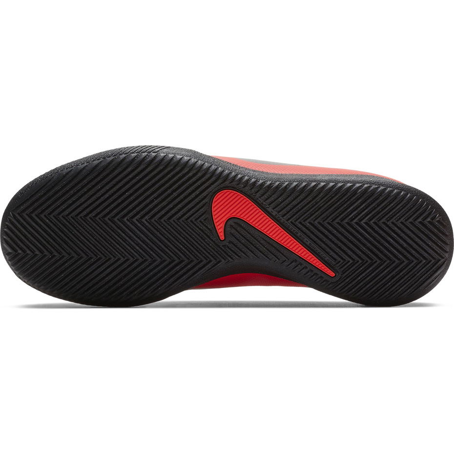 Buty piłkarskie Nike Phantom Venom Club IC JUNIOR AO0399 600 - obrazek 4