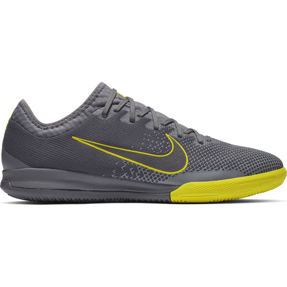 Buty piłkarskie Nike Mercurial Vapor 12 Pro IC AH7387 070