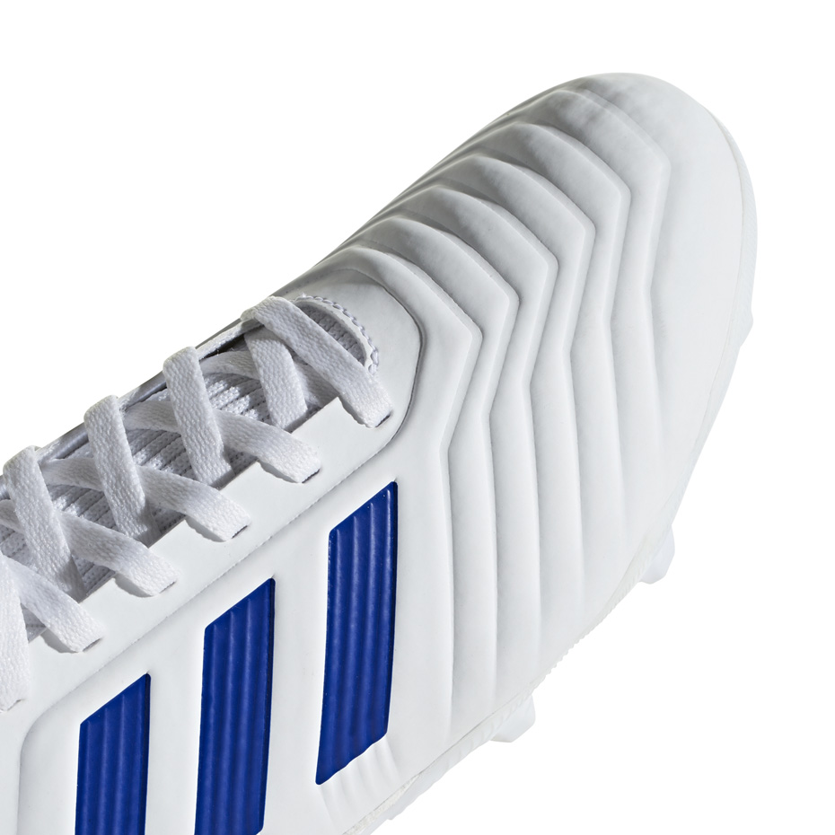 Buty piłkarskie adidas Predator 19.3 FG JR CM8535 - obrazek 4