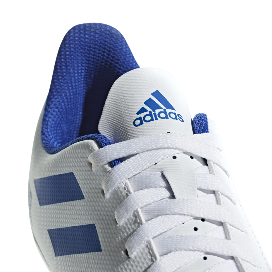 Buty piłkarskie adidas Predator 19.4 FxG JR CM8542 - obrazek 4