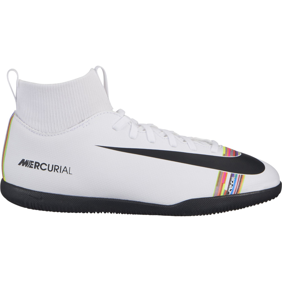 Buty piłkarskie Nike Mercurial Superfly X 6 Club IC JR AJ3087 109