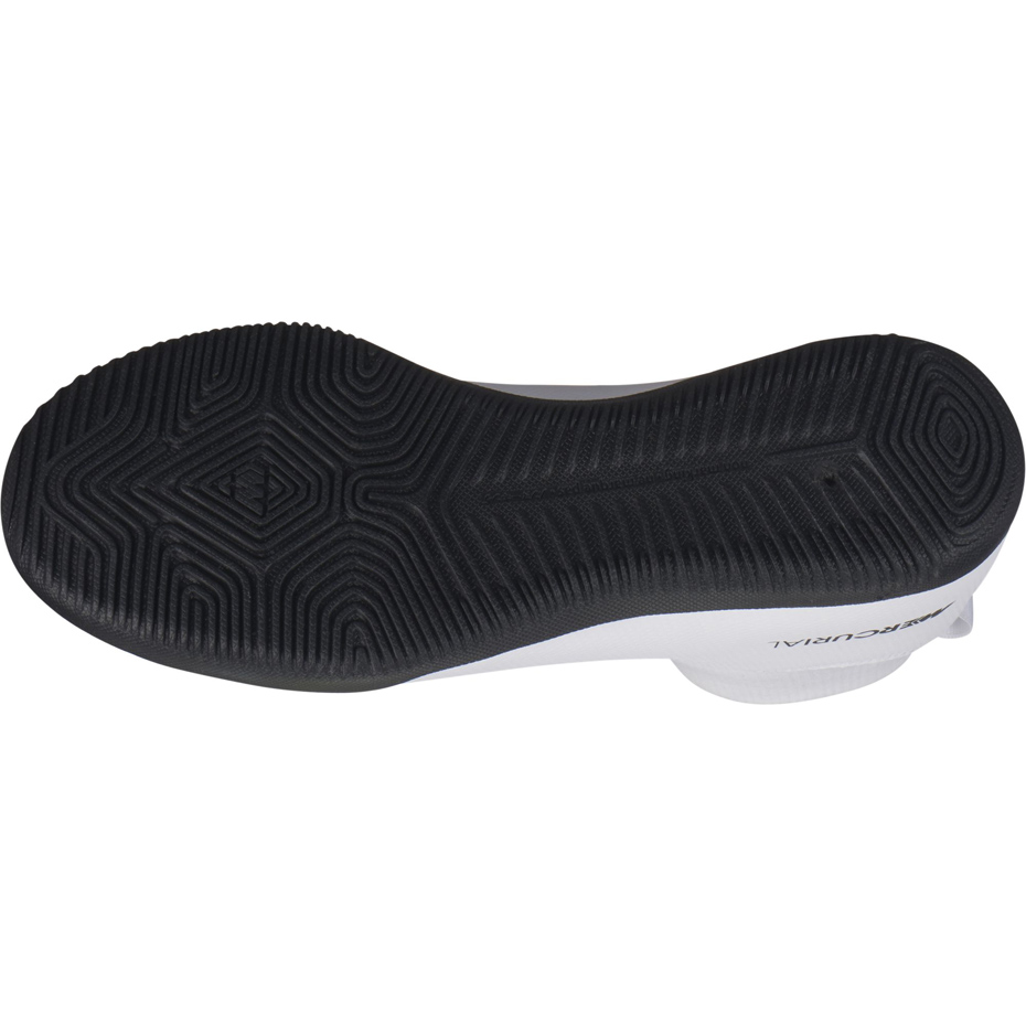 Buty piłkarskie Nike Mercurial Superfly X 6 Club IC JR AJ3087 109 - obrazek 2