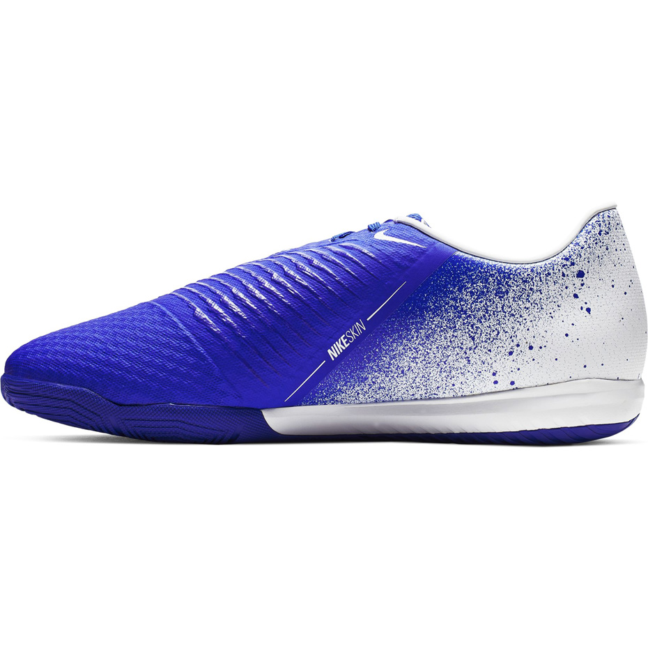 Buty piłkarskie Nike Phantom Venom Academy IC AO0570 104 - obrazek 2