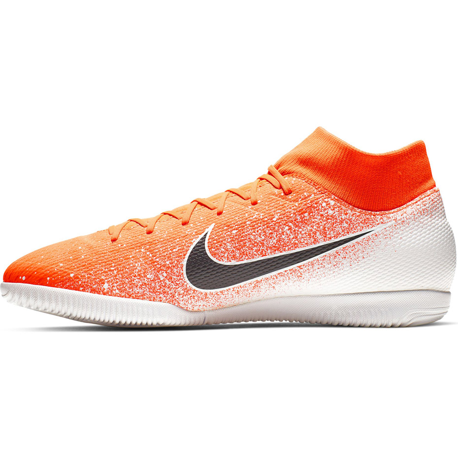 Buty piłkarskie Nike Mercurial Superfly 6 Academy IC AH7369 801 - obrazek 3