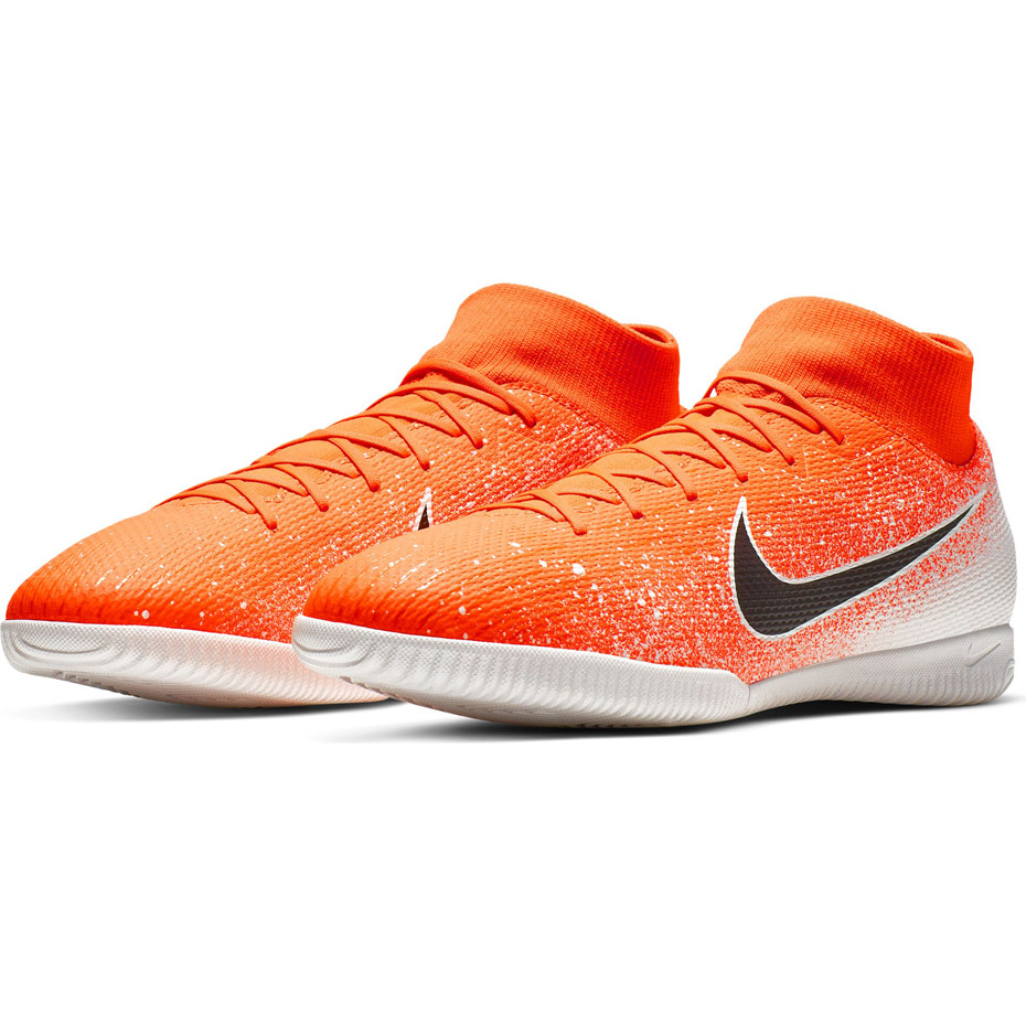 Buty piłkarskie Nike Mercurial Superfly 6 Academy IC AH7369 801 - obrazek 4