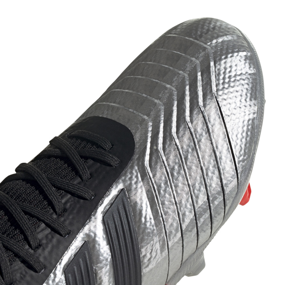 Buty piłkarskie adidas Predator 19.1 FG JR srebrne G25790 - obrazek 4