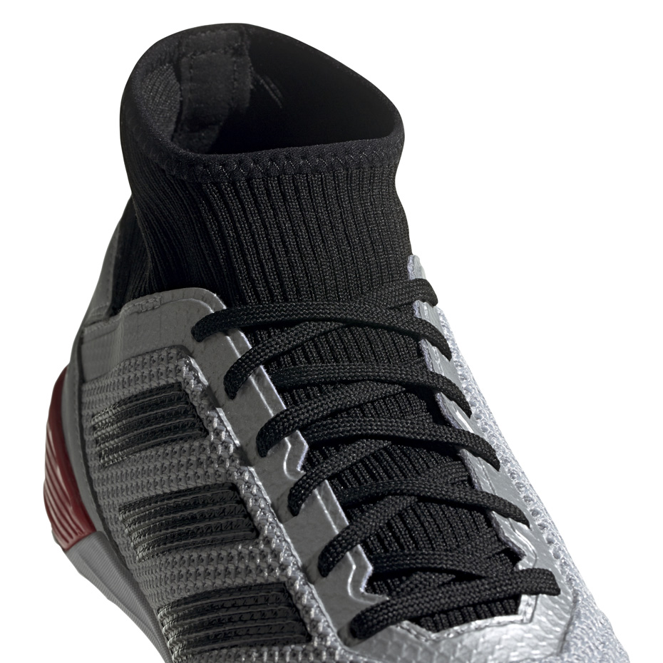 Buty piłkarskie adidas Predator 19.3 IN srebrne F35614 - obrazek 4