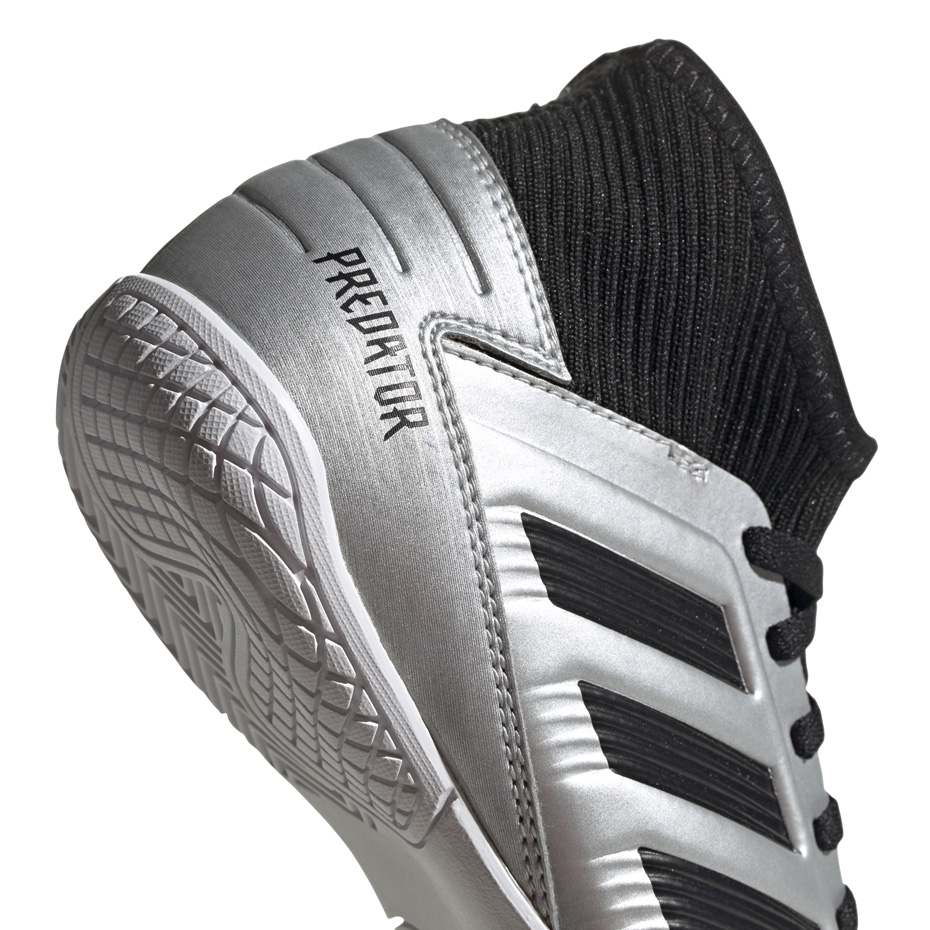Buty piłkarskie adidas Predator 19.3 IN JR srebrne G25806 - obrazek 5