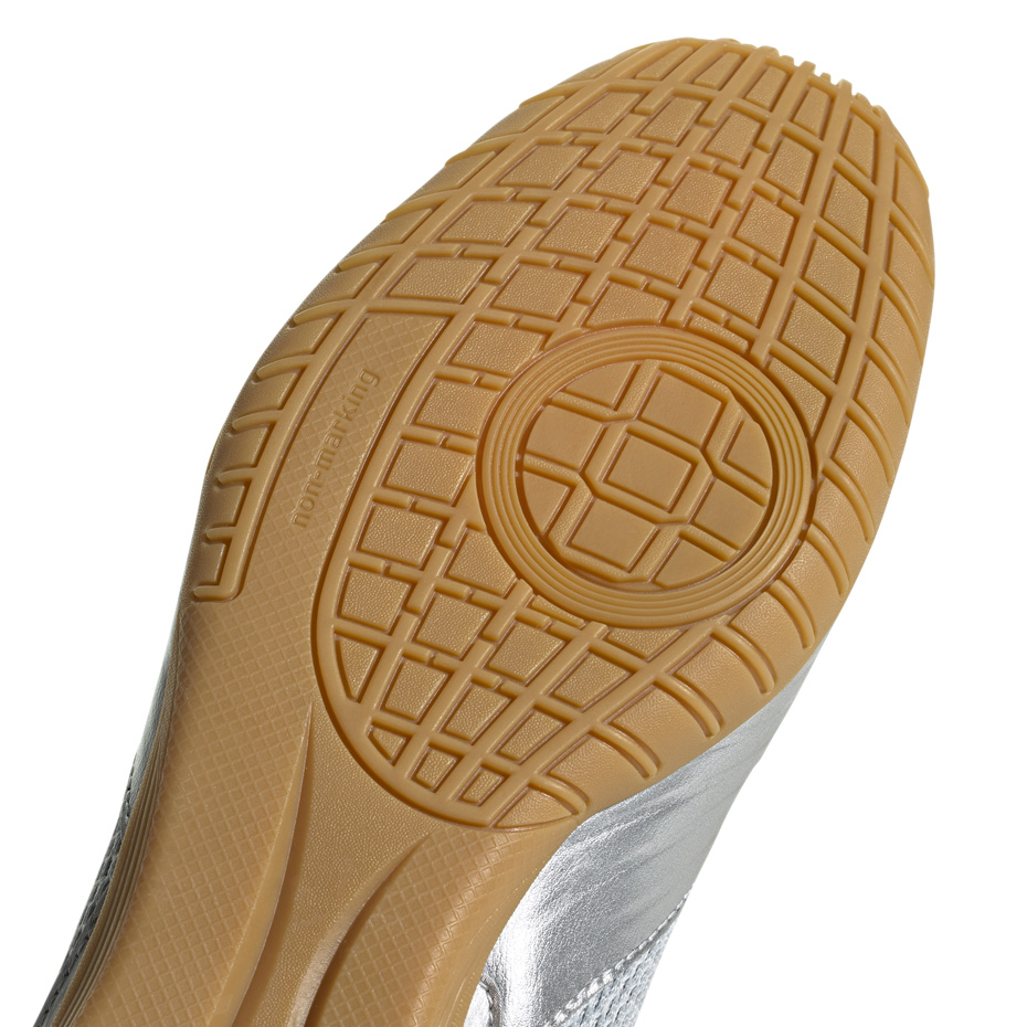 Buty piłkarskie adidas Predator 19.4 IN Sala srebrne F35630 - obrazek 6