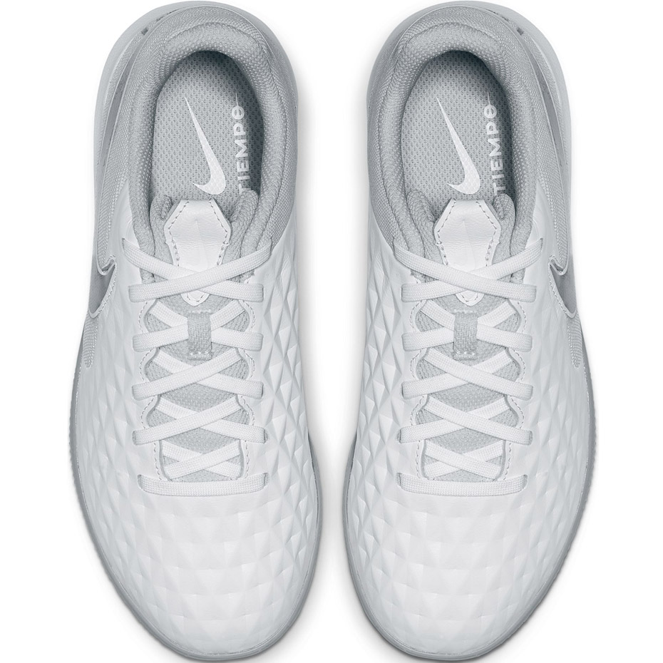 Buty piłkarskie Nike Tiempo Legend 8 Academy IC JUNIOR AT5735 100 - obrazek 2